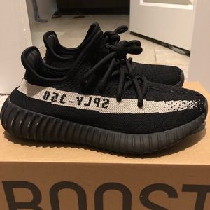 Adidas Yeezy Black/White Size 6